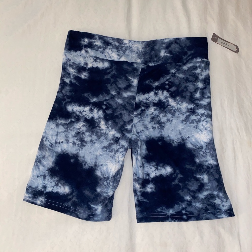 BNWT blue tie dyed biker shorts